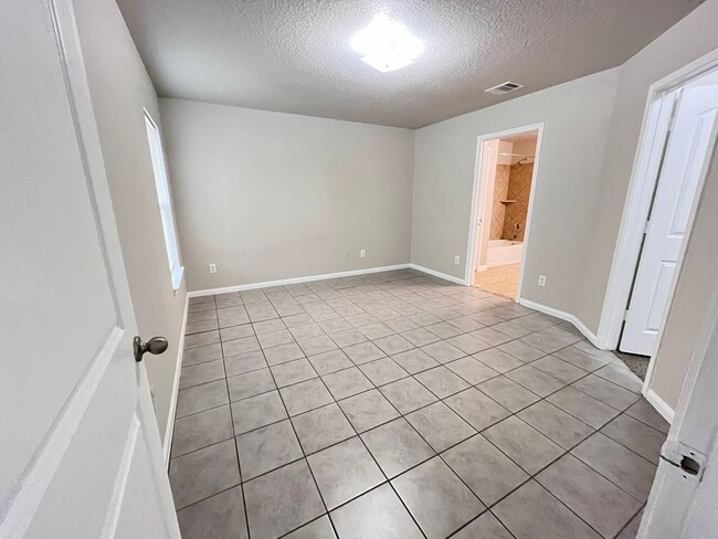 Building Photo - 12324 Clairborne, San Antonio Texas, 78252