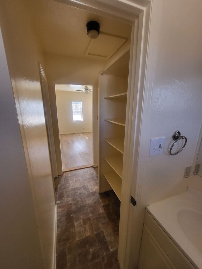 Primary Photo - Little North Valley home