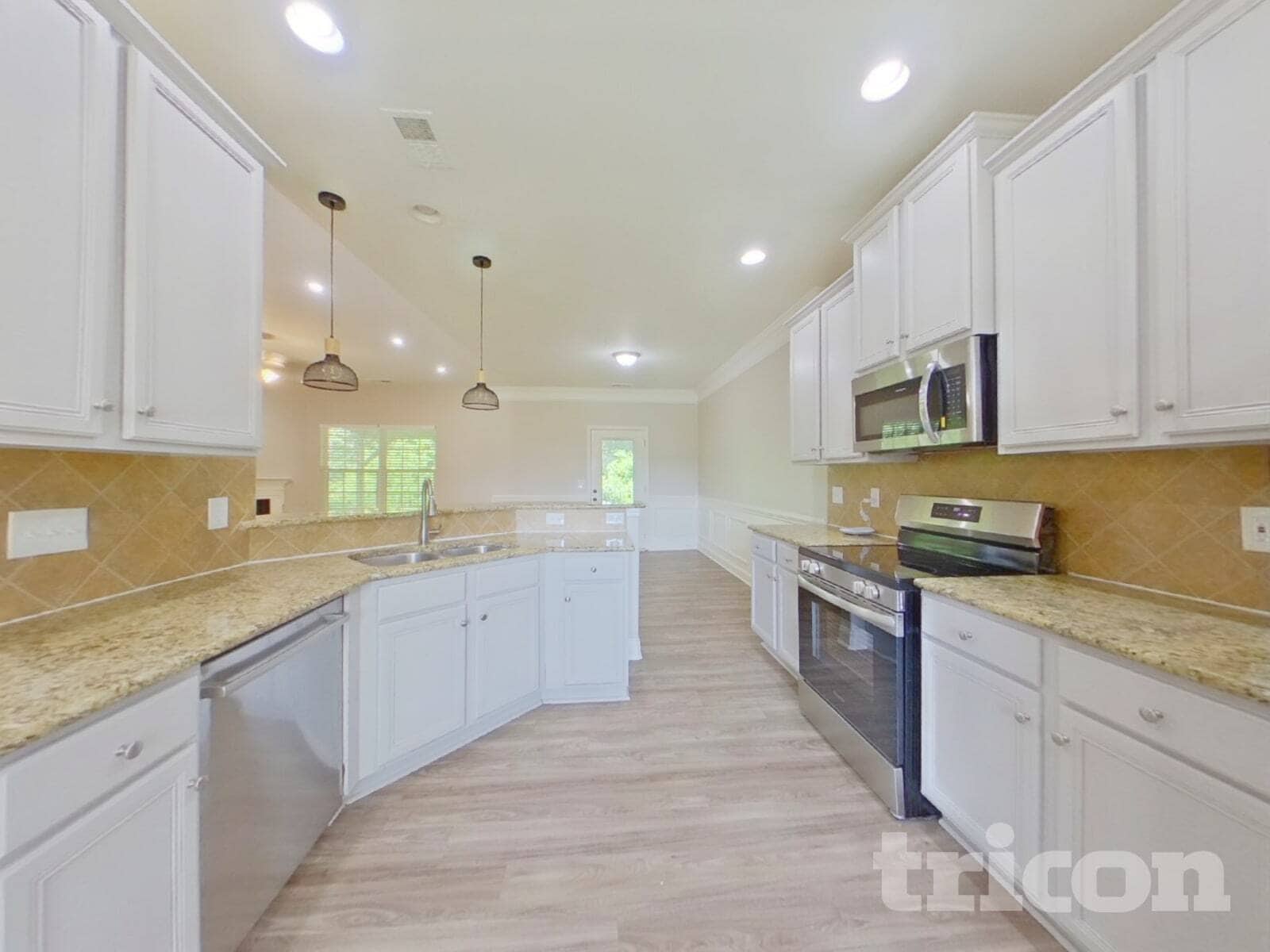 Building Photo - 1814 Woods Ln