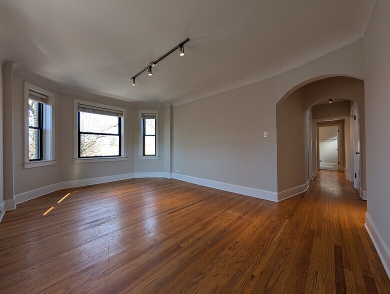 Building Photo - 2315 N Rockwell St