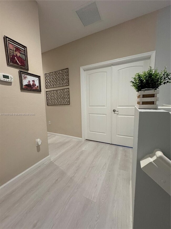 Building Photo - 25001 SW 118 Ct
