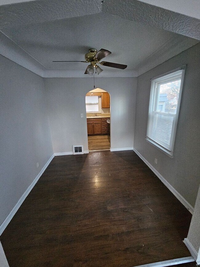 Building Photo - 4239 Asbury Dr