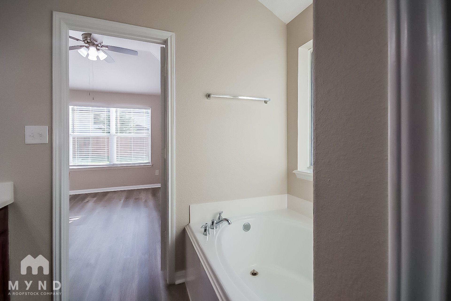 Building Photo - 8630 W Highlands Crossing