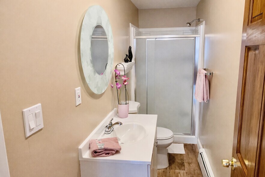 Bathroom 2 - 208 Rawson Rd