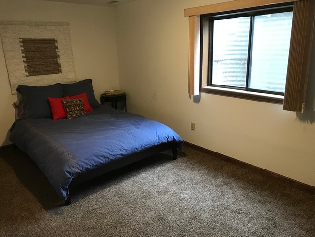 Building Photo - 155 Clubridge Pl