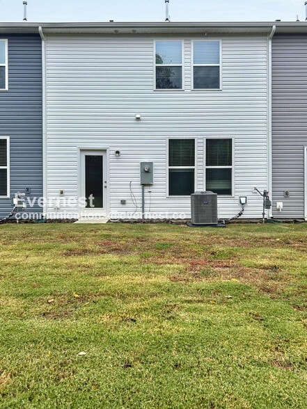 Building Photo - 2104 Willow Gln Dr