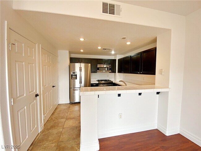 Building Photo - 10701 Pappas Ln