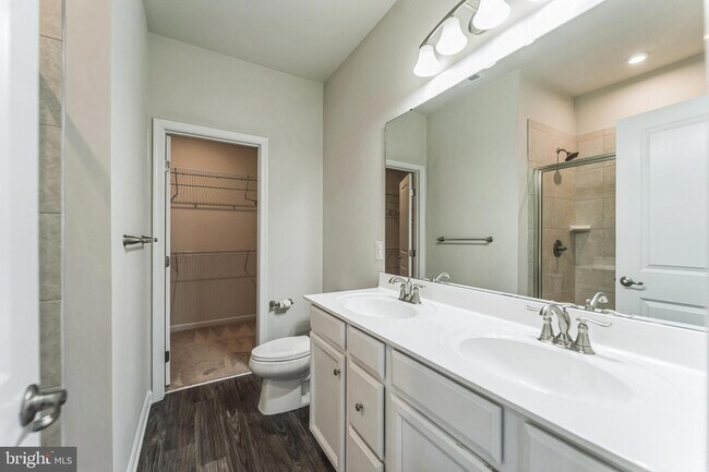 Building Photo - 3109 Potters Hill Rd