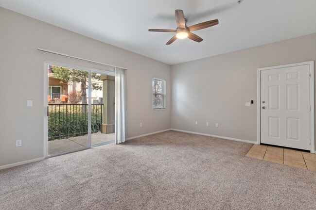 Building Photo - Fabulous Downstairs Condo at Silver Creek!