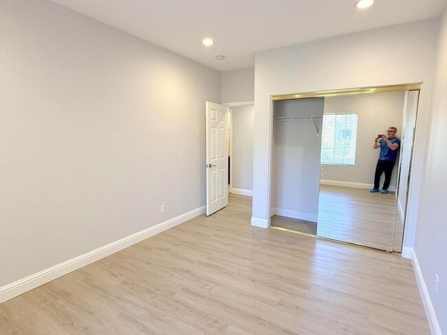 Building Photo - Beautifully Remodeled Modern Home In Wests...