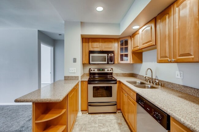 Building Photo - Fantastic Updated 1 Bedroom Condo in Missi...