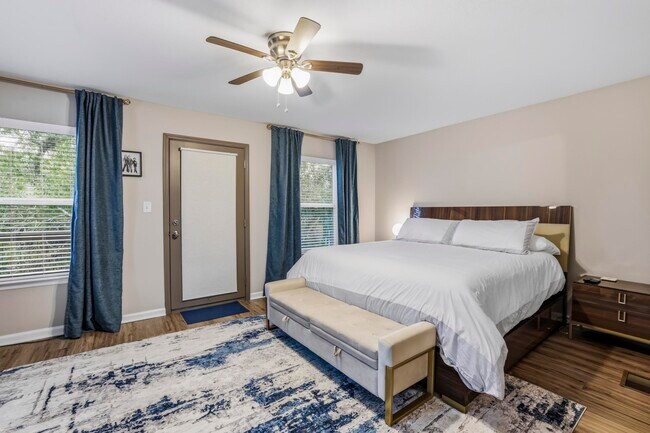 Building Photo - 1241 N Bronough St