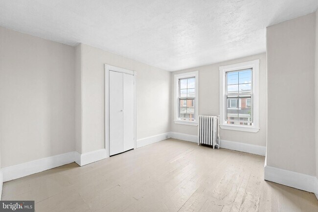 Building Photo - 511 S Harrison St