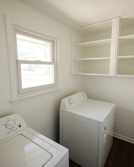 Building Photo - 3114 Richmond Hill Dr