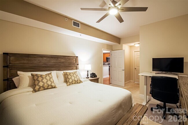 Building Photo - 300 W 5th St