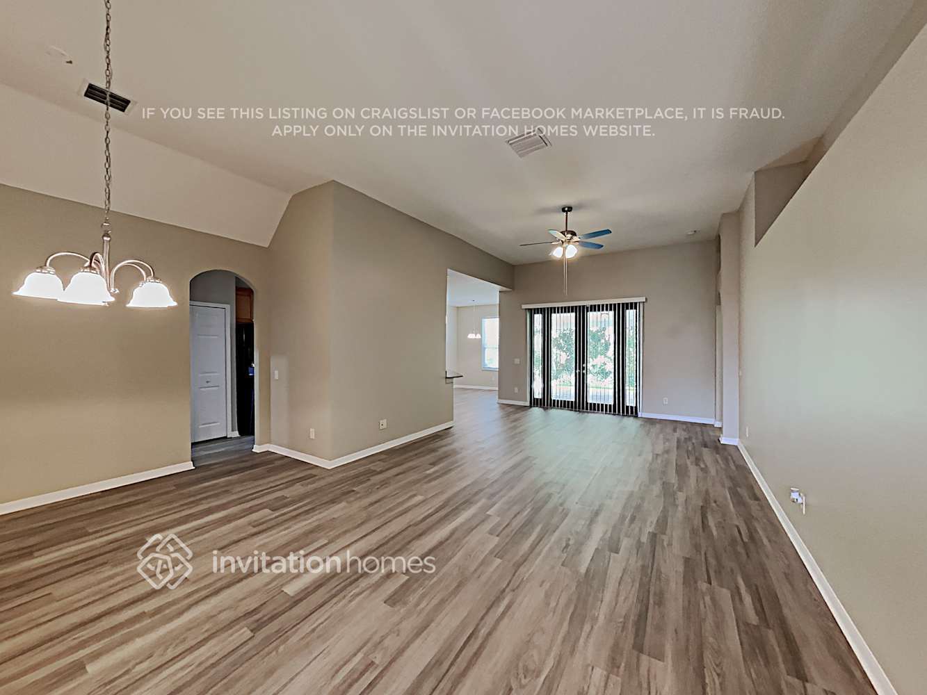 Building Photo - 9320 Black Thorn Loop