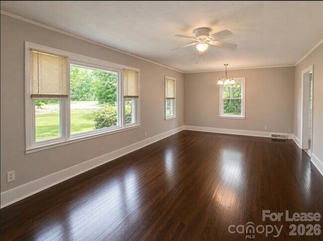 Building Photo - 800 Mt Holly-Huntersville Rd