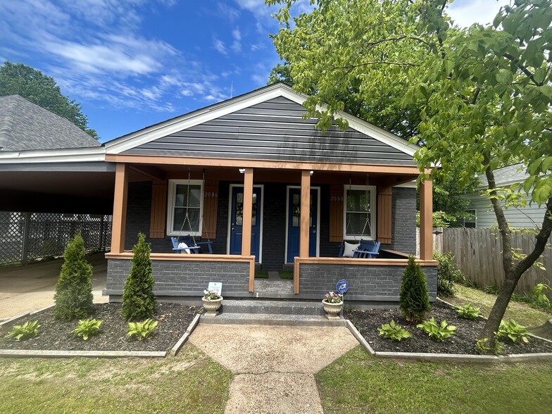 Building Photo - 2086 Oliver Ave