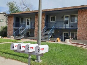 Building Photo - 1129 Cree Dr