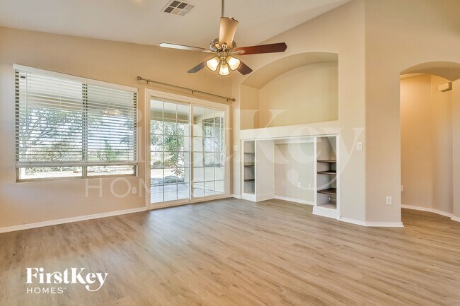 Building Photo - 2383 W Morning Sun Cir