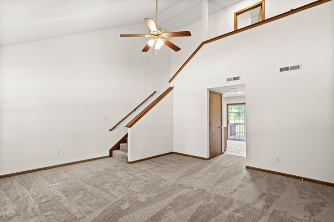 Building Photo - 701-703 Glenstone Dr.