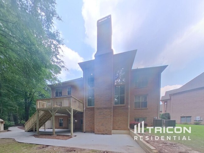 Building Photo - 1464 Hattiesburg Ct