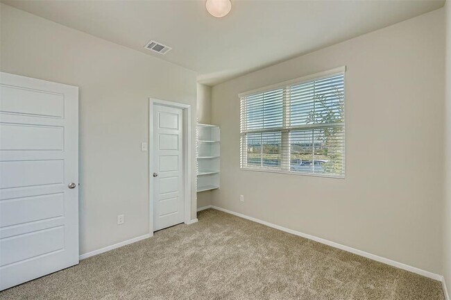 Building Photo - 3079 Winding Creek Rd