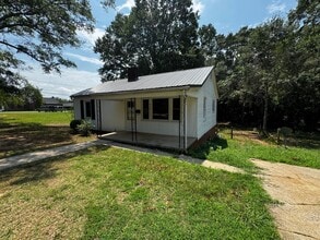 Building Photo - 3 bedroom w/ 1 bath home in Shelby, NC