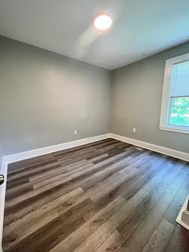 Unit 2 - 144 Bidwell Ave