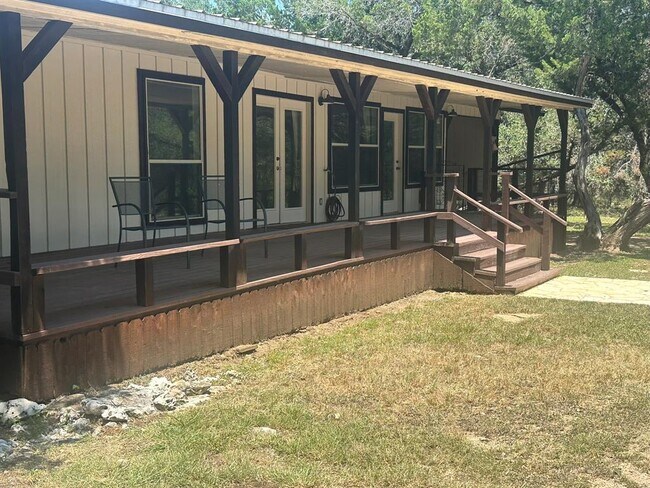 Building Photo - 630 Hillsedge Rd