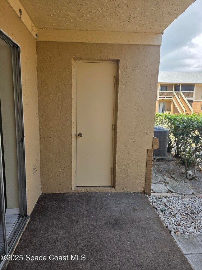 Building Photo - 102 Preston Ln