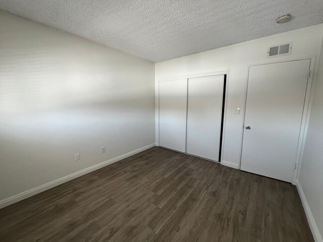 Building Photo - 12411 Breezewood Dr