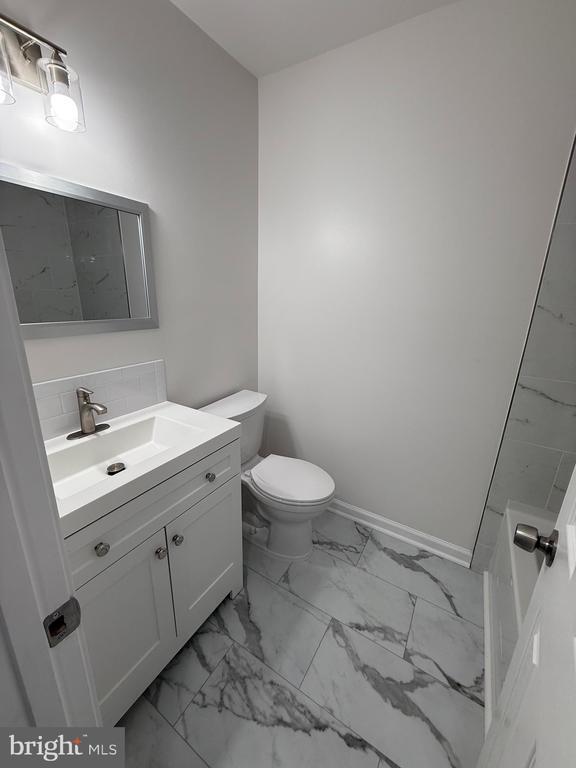 Building Photo - 7308 E Springbrook Ct