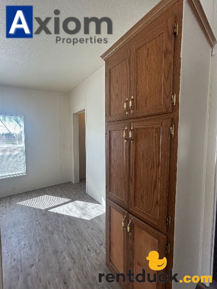 Building Photo - 7646 W Pocatello Creek Rd