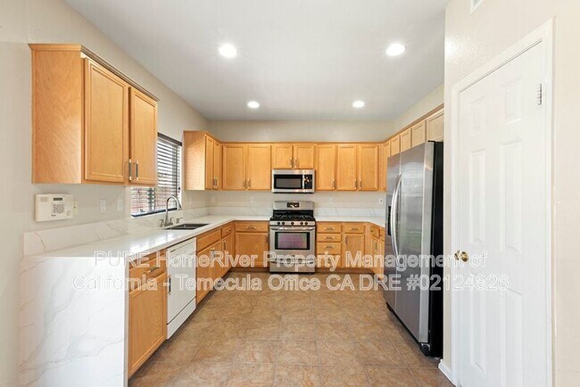 Building Photo - 29055 Emerald Cir