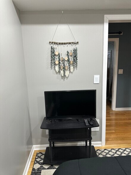 Building Photo - 3227 N Keating Ave