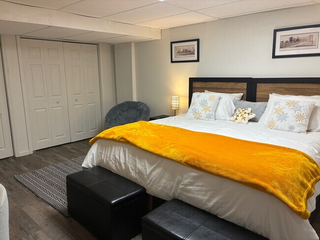 Building Photo - 244 Toby St