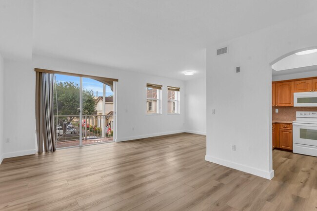 Building Photo - 8970 W Flagler St