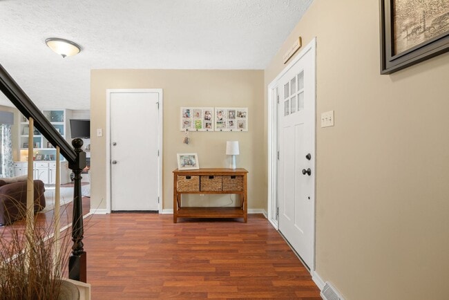 Building Photo - 3 Bedroom Home in Mechanicsville ***Availa...