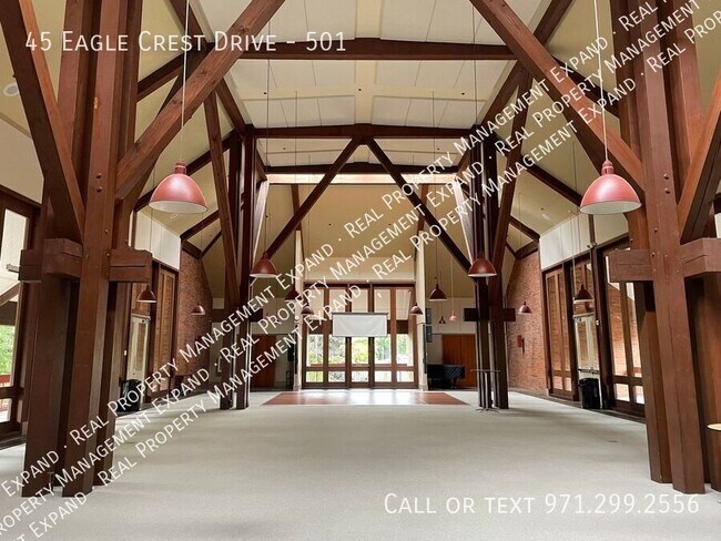 Building Photo - 45 Eagle Crest Dr