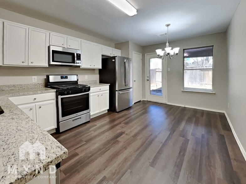 Building Photo - 8135 Villandry Ln