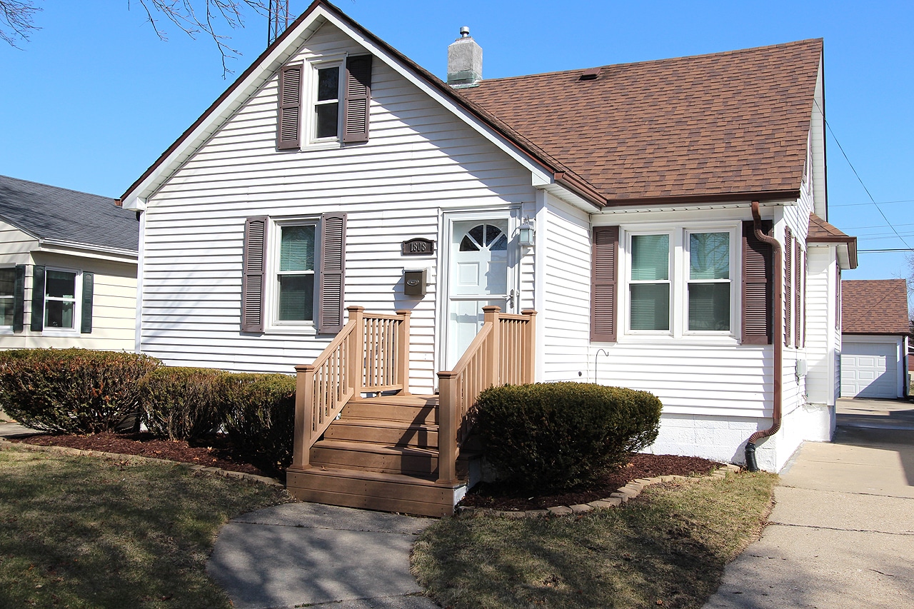 Front Yard - 1808 34th St