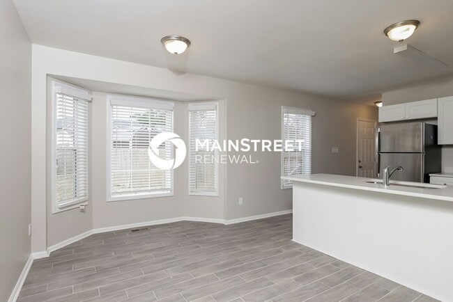 Building Photo - 3 Bedroom Pet-Friendly Home in Zebulon, NC with Main Street Renewal