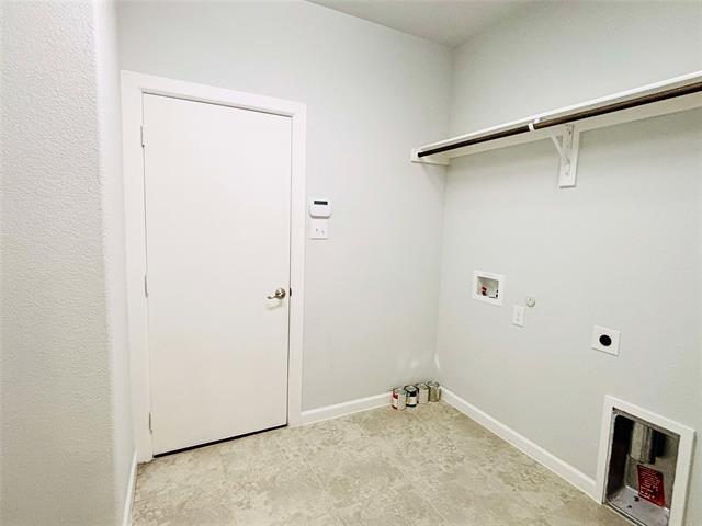 Building Photo - 4732 Bluffview Dr
