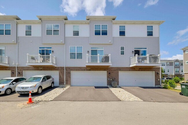 Building Photo - 1078 Bogart St