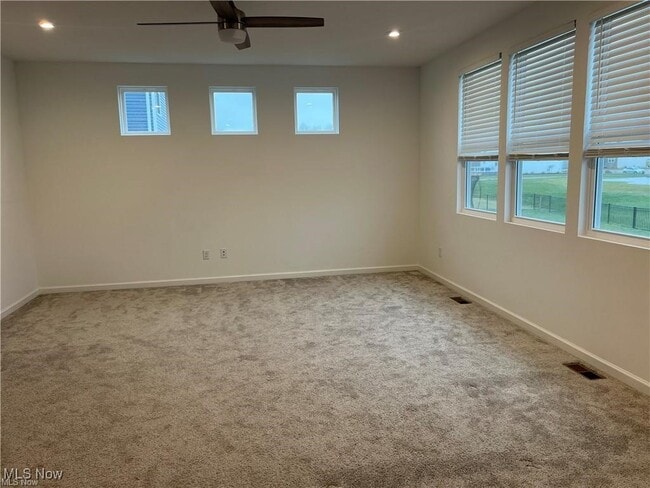 Building Photo - 63 Woodhull Cir