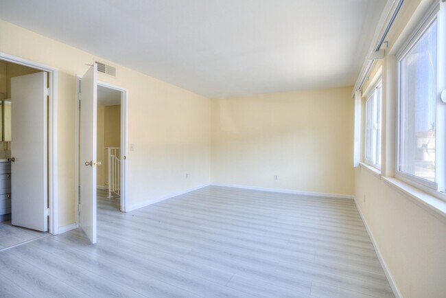 Building Photo - Rowland Unified School District?Welcome to Your Stylish West Covina Retreat!