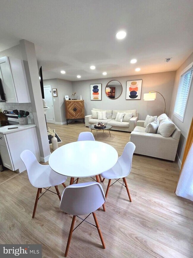 Building Photo - 402 A Mulberry Cove-402