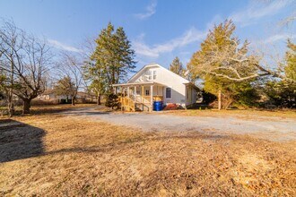 Building Photo - Beautifully refreshed 4-bedroom, 2-bath home in Millville