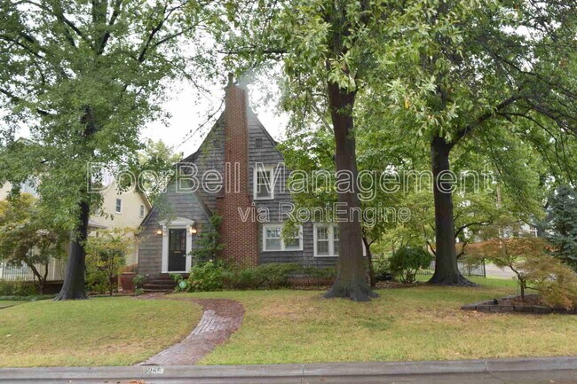 Primary Photo - 255 E 27th Pl